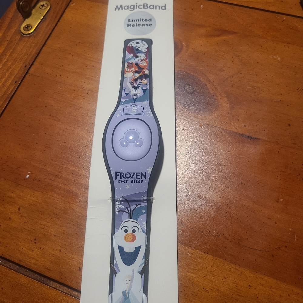 Disney Parks Frozen Ever After Magic Band 2 Limited Release